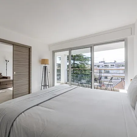 Lerins Avec Grand Balcon, Standing Et Moderne, Pres Du Centre-ville Apartment